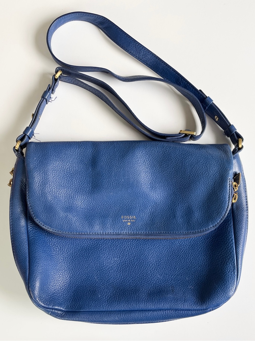 Fossil Blue Leather Crossbody Purse with outside zipper Large